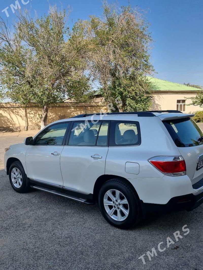 Toyota Highlander 2011 - 320 000 TMT - Aşgabat - img 3