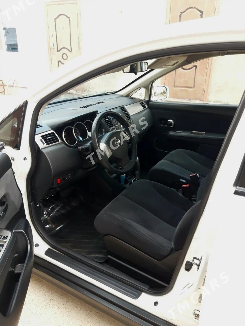 Nissan Versa 2012 - 98 000 TMT - 10 мкр - img 3