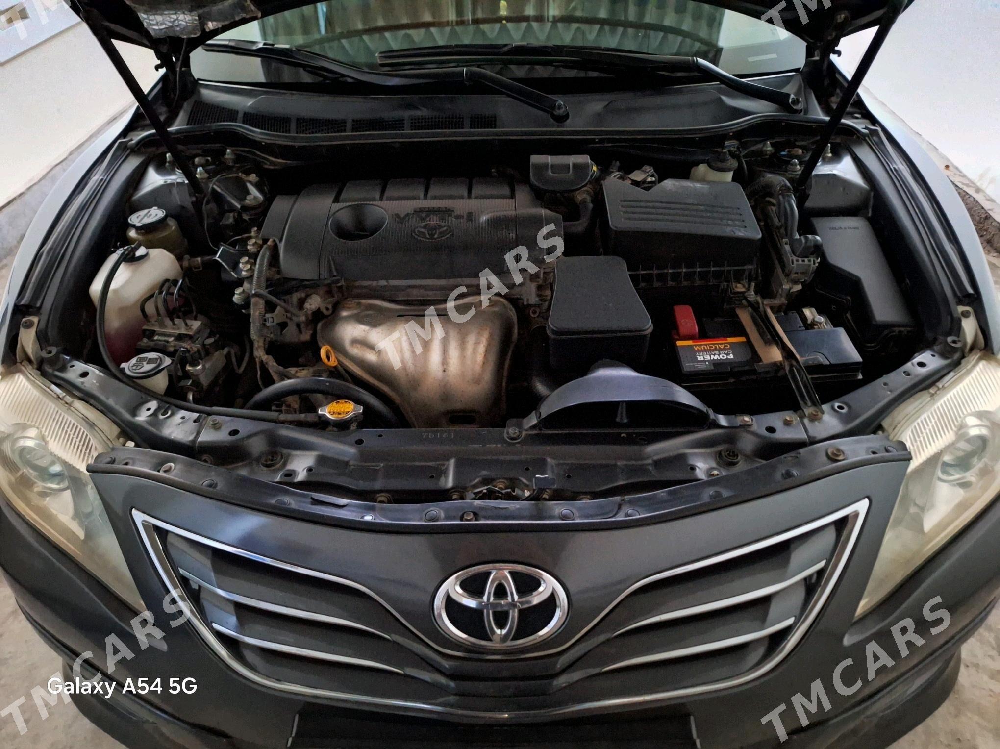 Toyota Camry 2010 - 162 000 TMT - Кёнеургенч - img 2