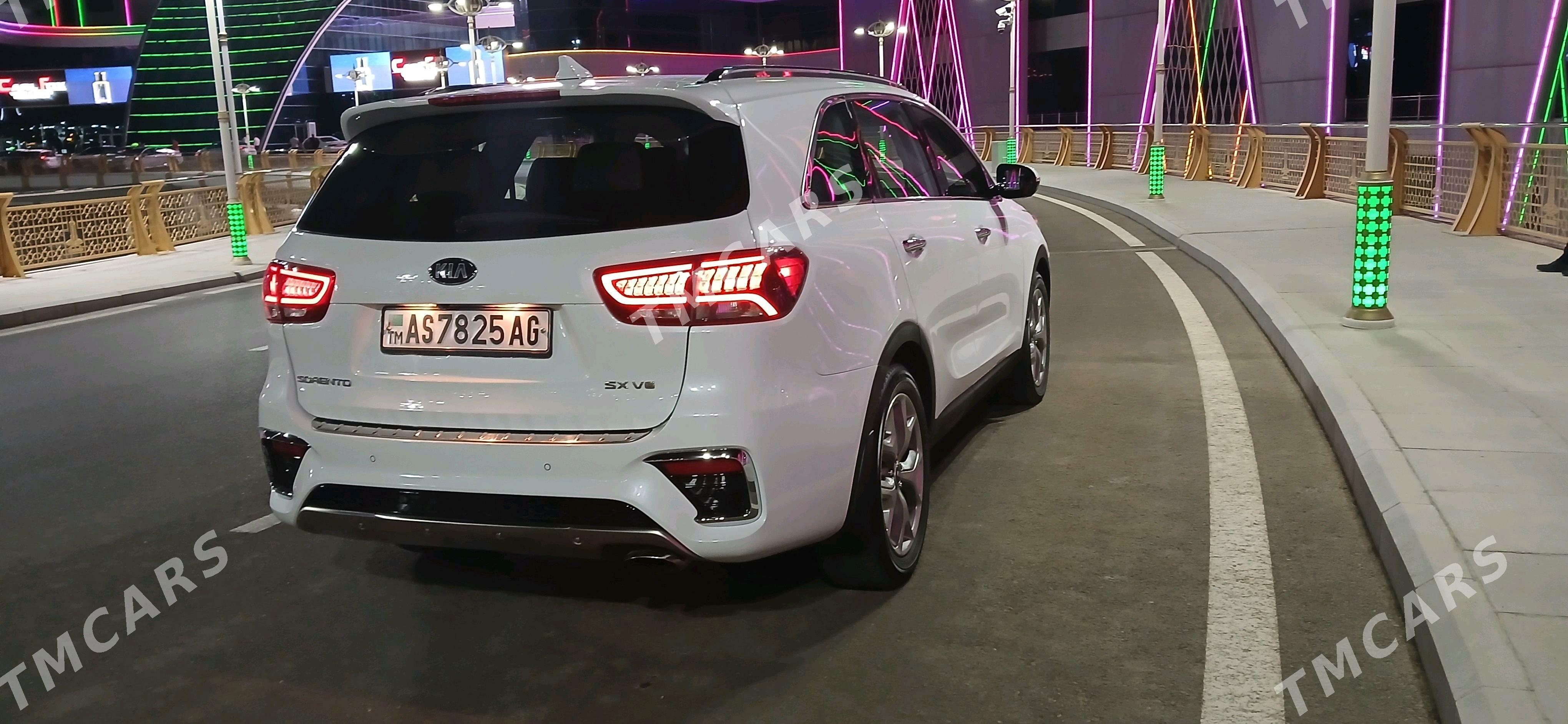 Kia Sorento 2018 - 350 000 TMT - Ашхабад - img 2