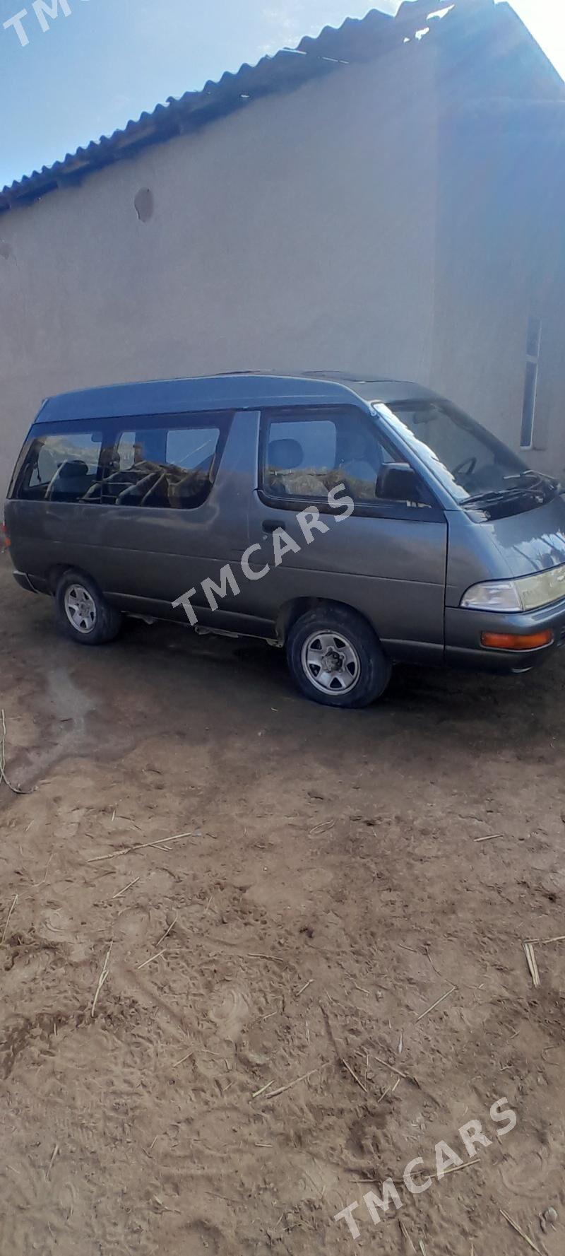 Toyota Town Ace 1992 - 20 000 TMT - Шабатский этрап - img 4