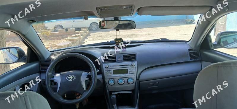 Toyota Camry 2010 - 125 000 TMT - Ашхабад - img 2