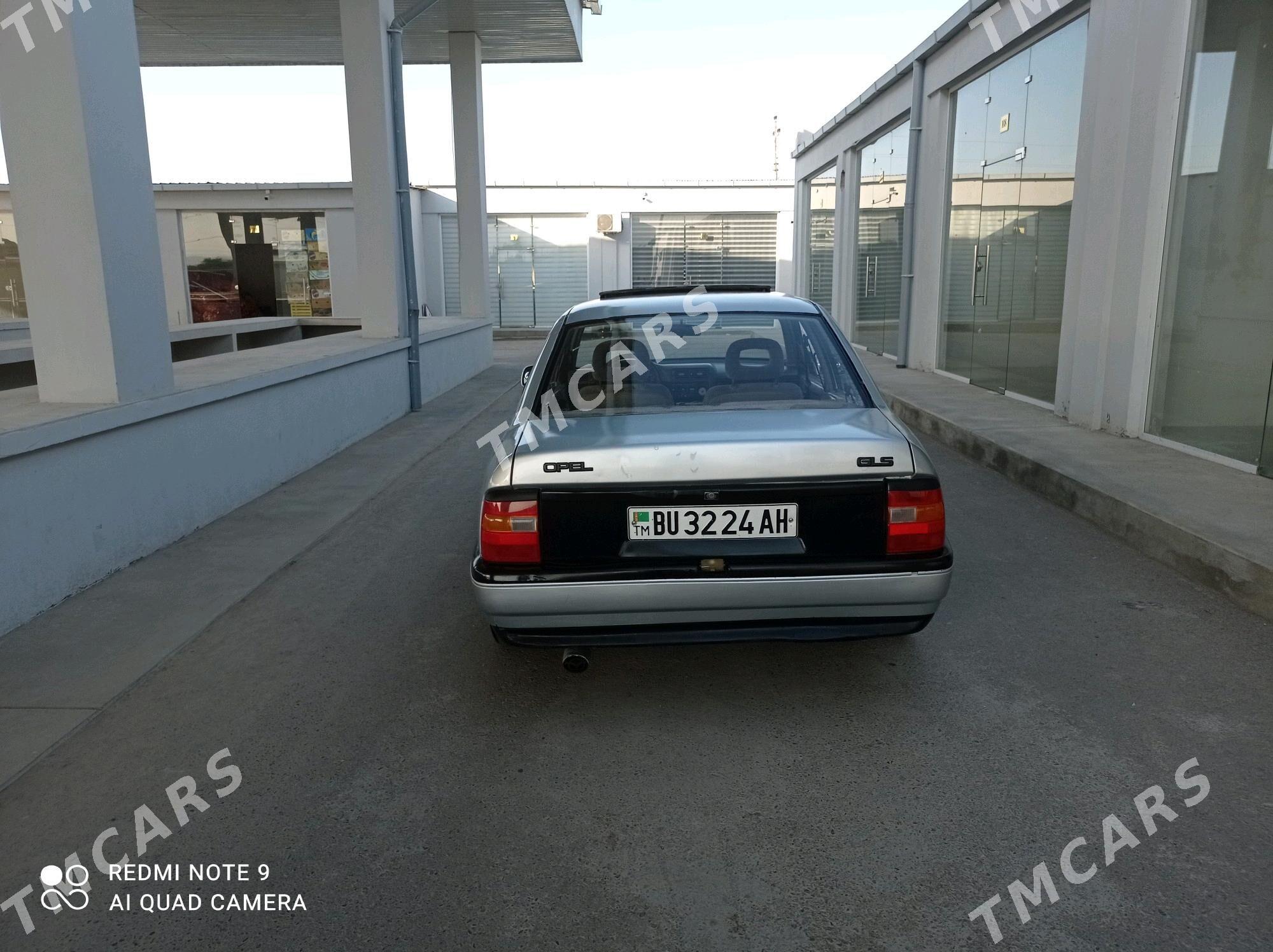 Opel Vectra 1989 - 25 000 TMT - Kaka - img 3