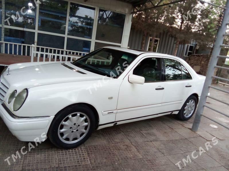 Mercedes-Benz E320 1997 - 60 000 TMT - Bereket - img 3