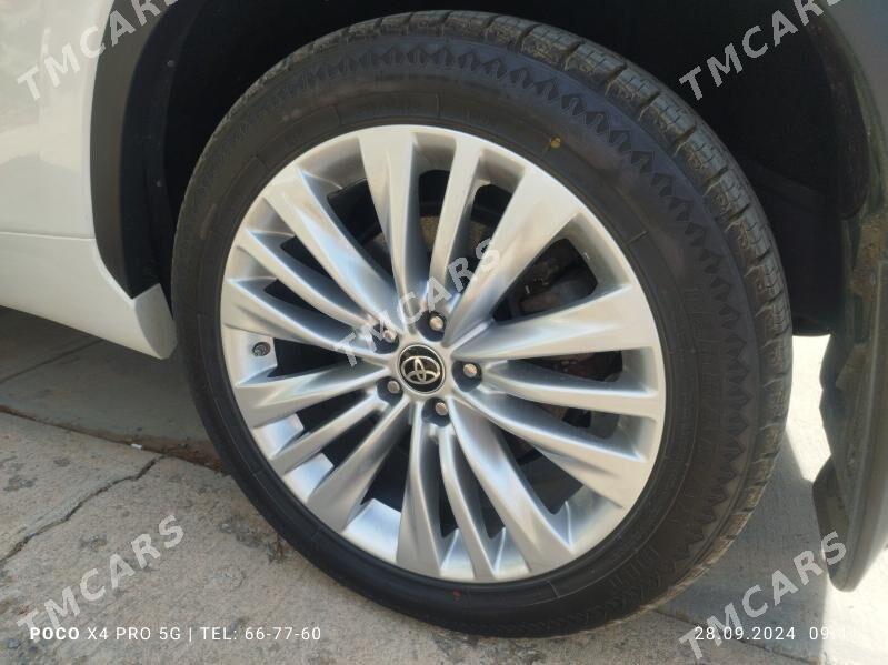 Toyota Highlander 2021 - 790 000 TMT - Aşgabat - img 8