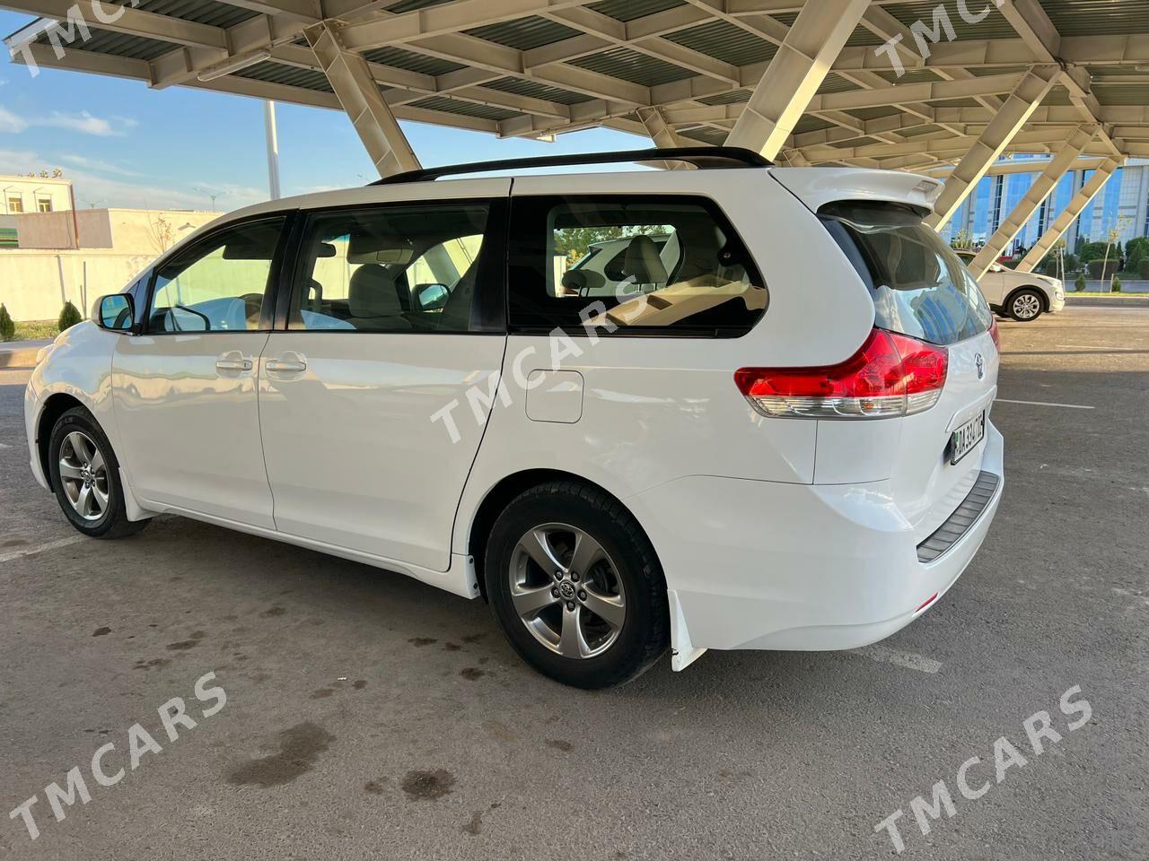 Toyota Sienna 2011 - 250 000 TMT - Шабатский этрап - img 2