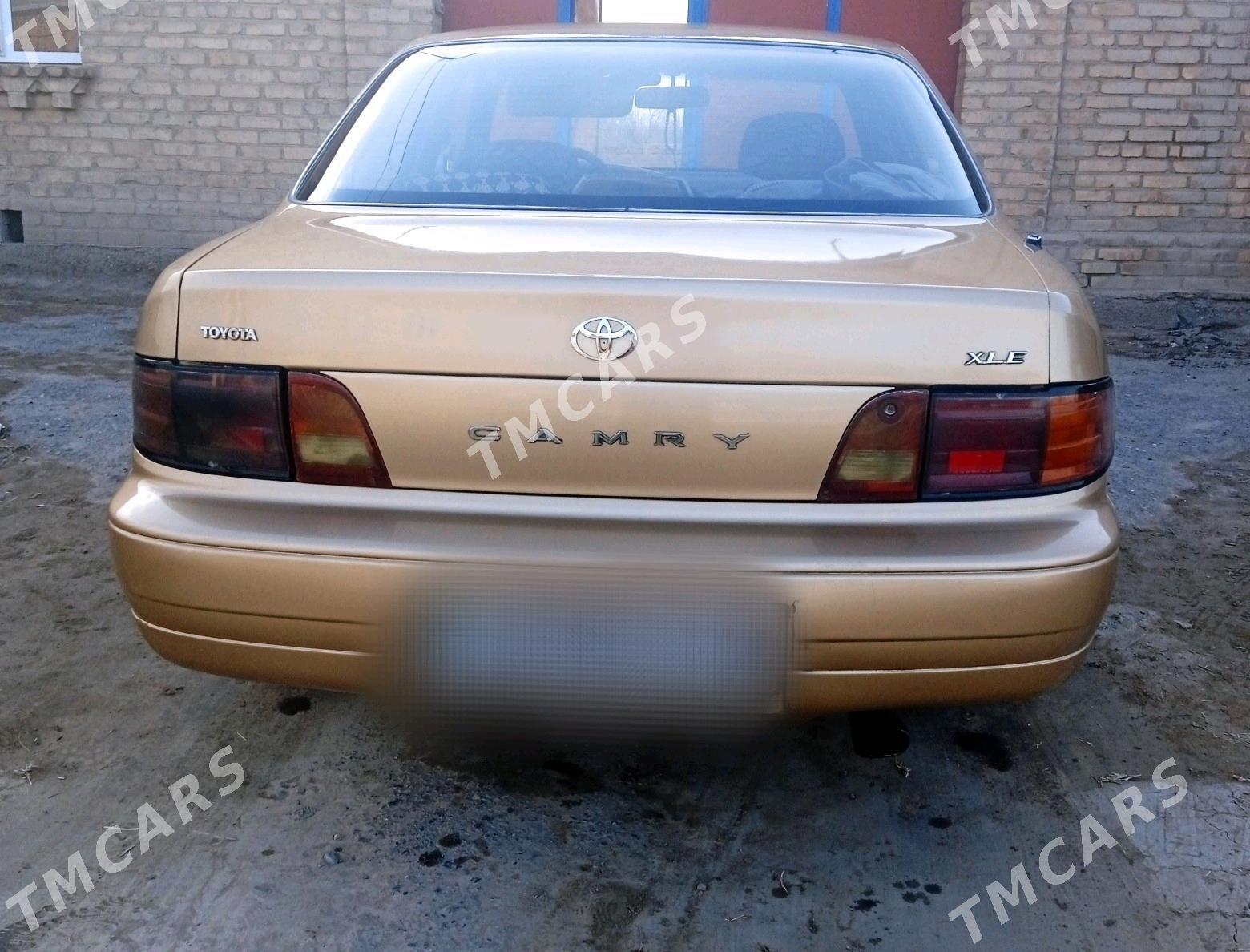 Toyota Camry 1994 - 70 000 TMT - Çärjew - img 3