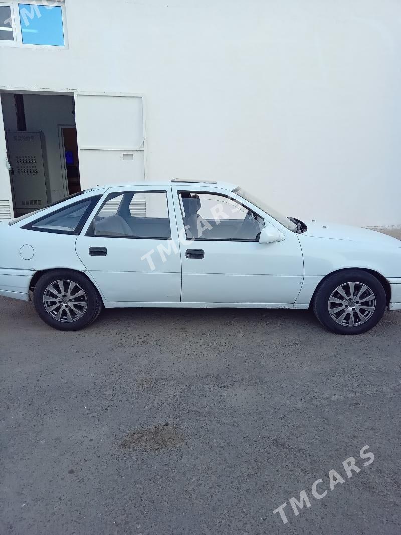 Opel Vectra 1990 - 30 000 TMT - Türkmenbaşy - img 3