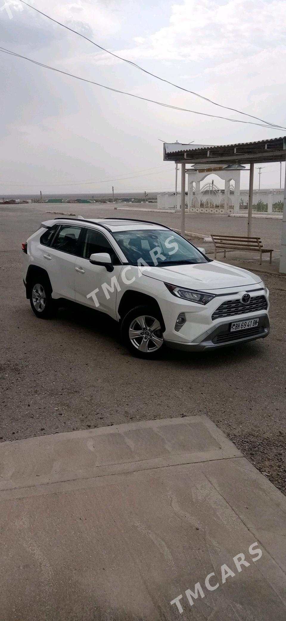 Toyota RAV4 2019 - 400 000 TMT - Балканабат - img 2