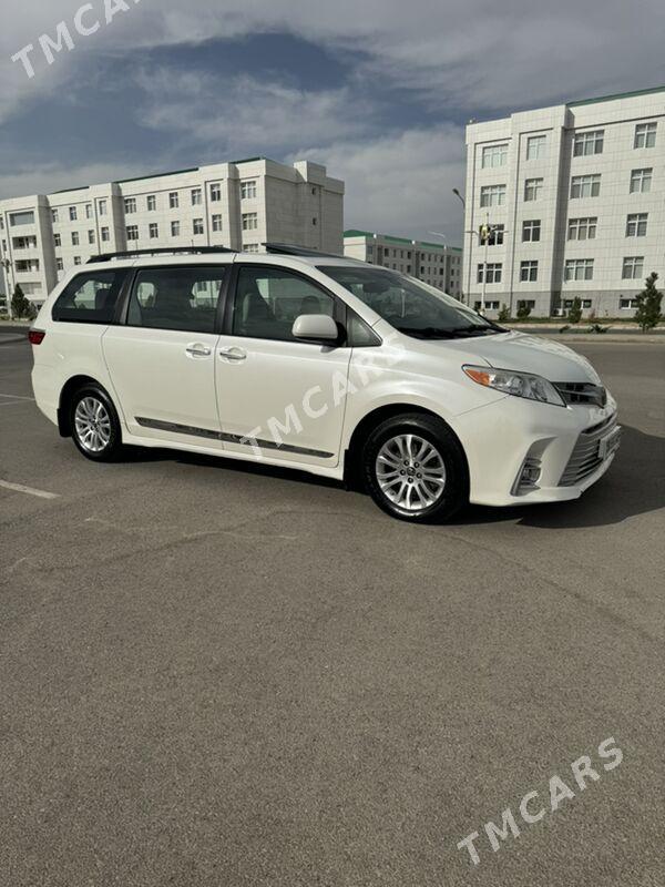 Toyota Sienna 2018 - 370 000 TMT - Aşgabat - img 5