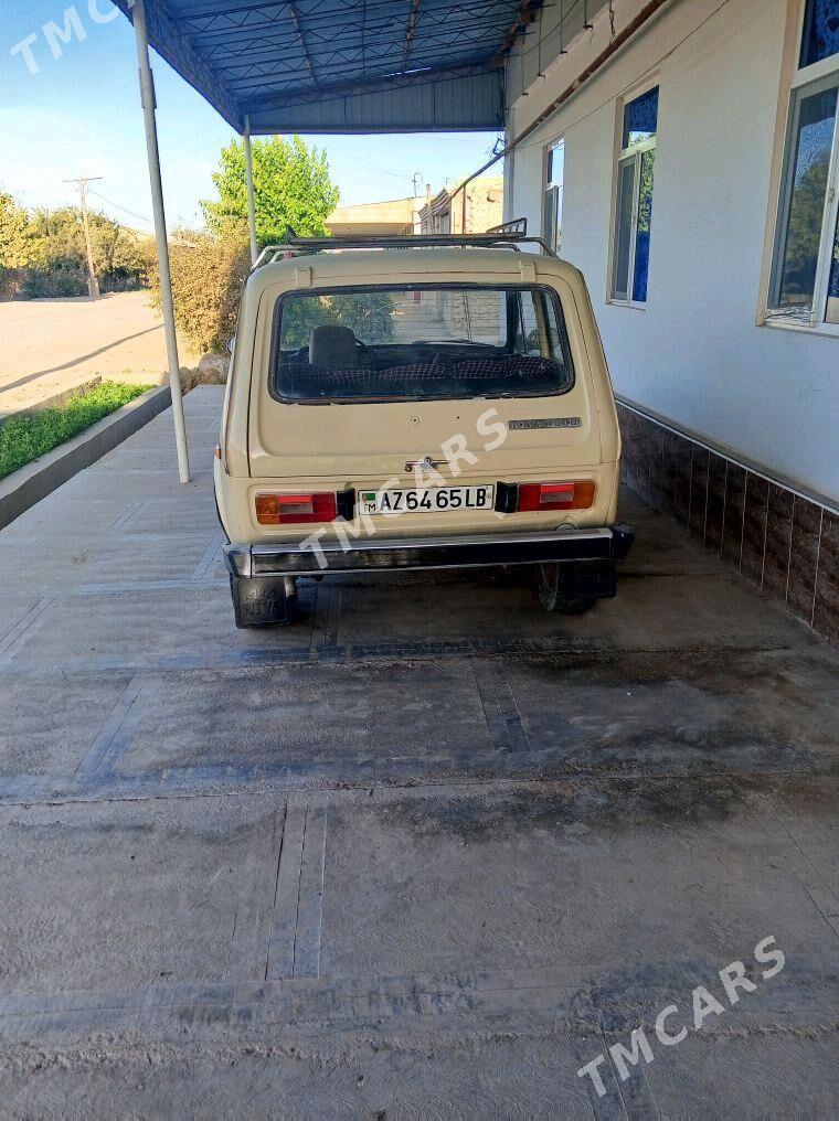 Lada Niva 1990 - 16 000 TMT - Сакар - img 4