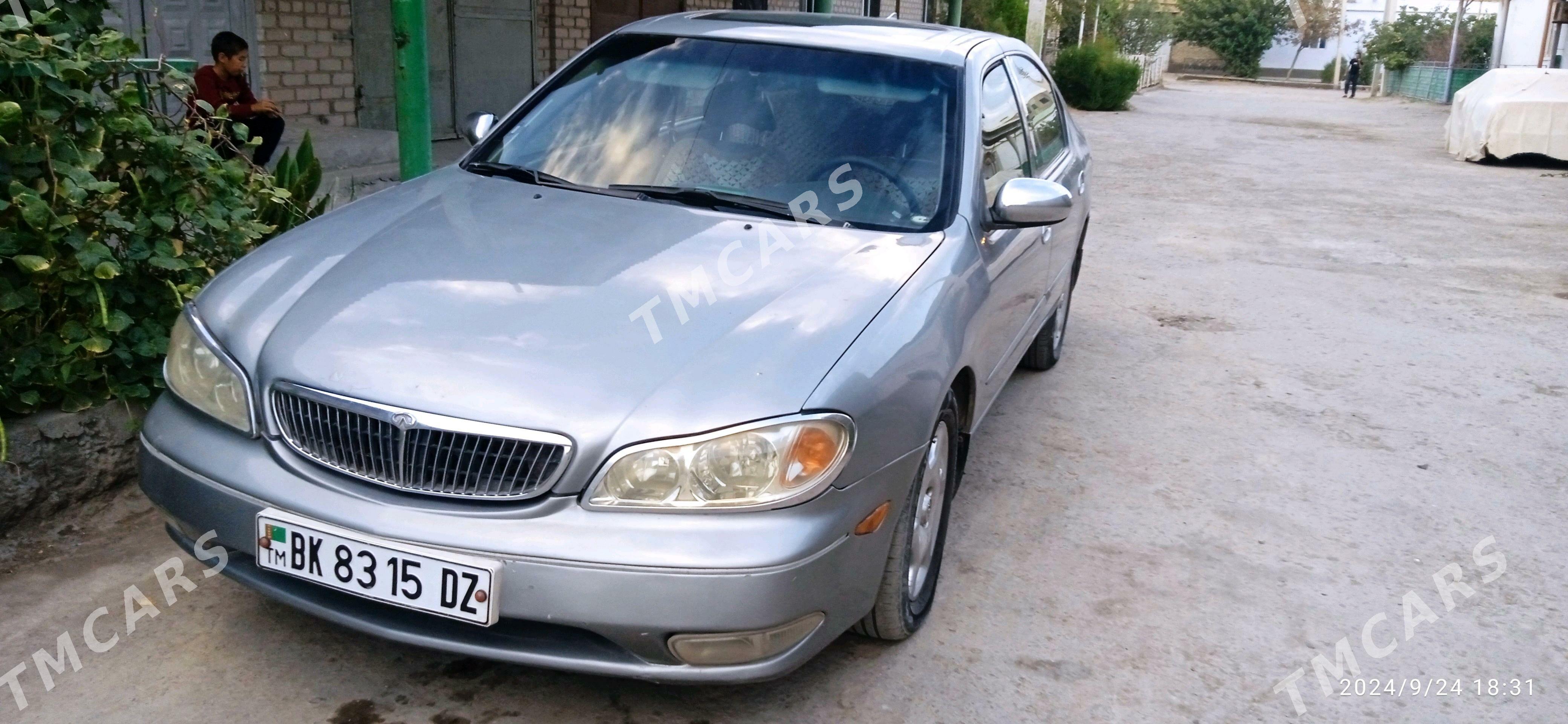 Infiniti I30 2001 - 60 000 TMT - Дашогуз - img 3