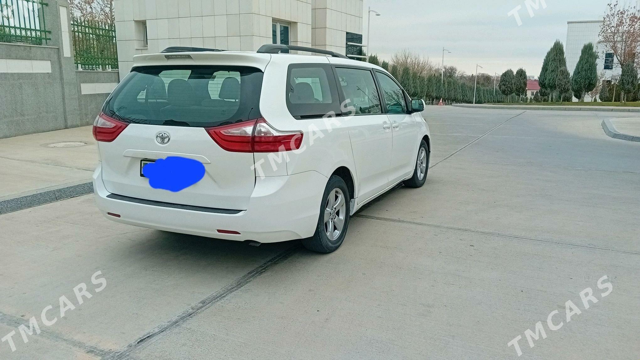 Toyota Sienna 2017 - 300 000 TMT - Ашхабад - img 2