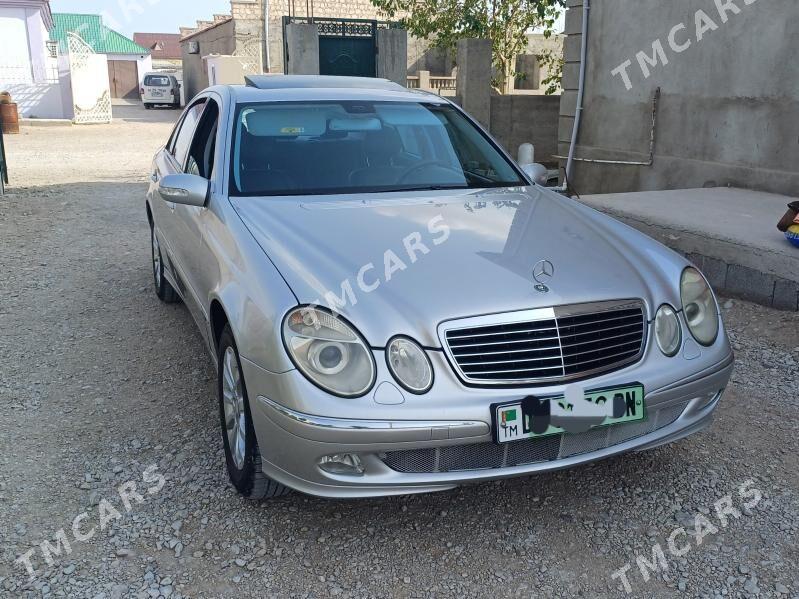 Mercedes-Benz E320 2003 - 120 000 TMT - Balkanabat - img 2