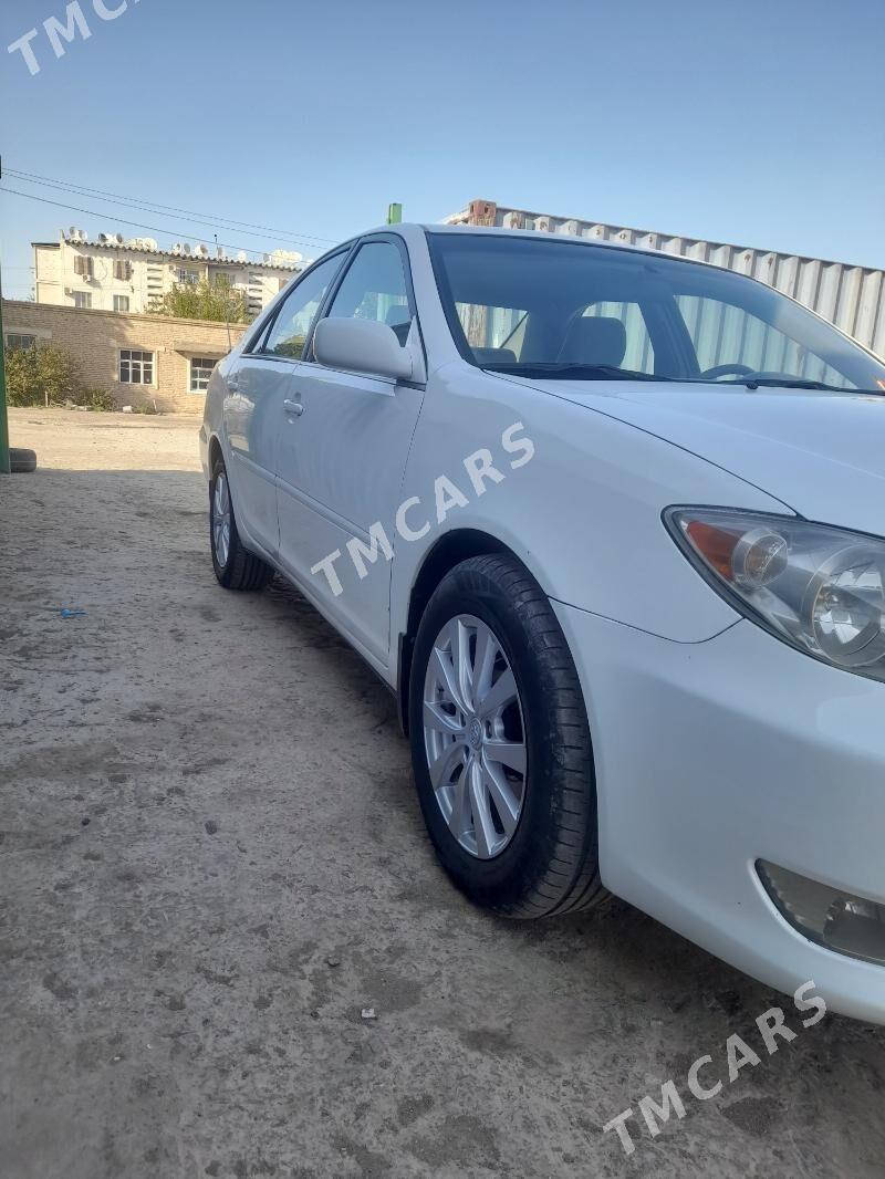 Toyota Camry 2003 - 130 000 TMT - Çärjew - img 9