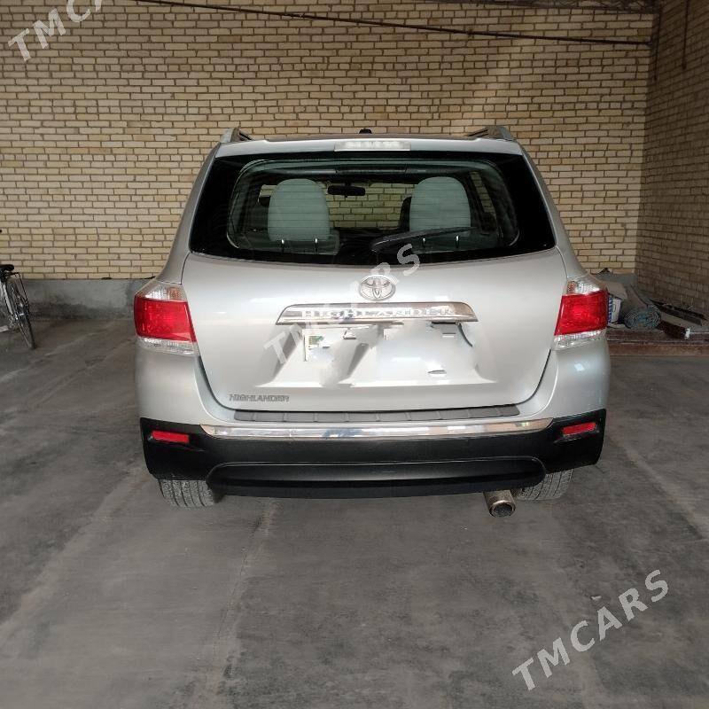 Toyota Highlander 2012 - 310 000 TMT - Гарабекевюл - img 3