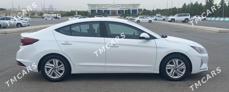 Hyundai Elantra 2020 - 245 000 TMT - Podwoýski köç. (Bitarap Türkmenistan şaýoly) - img 3