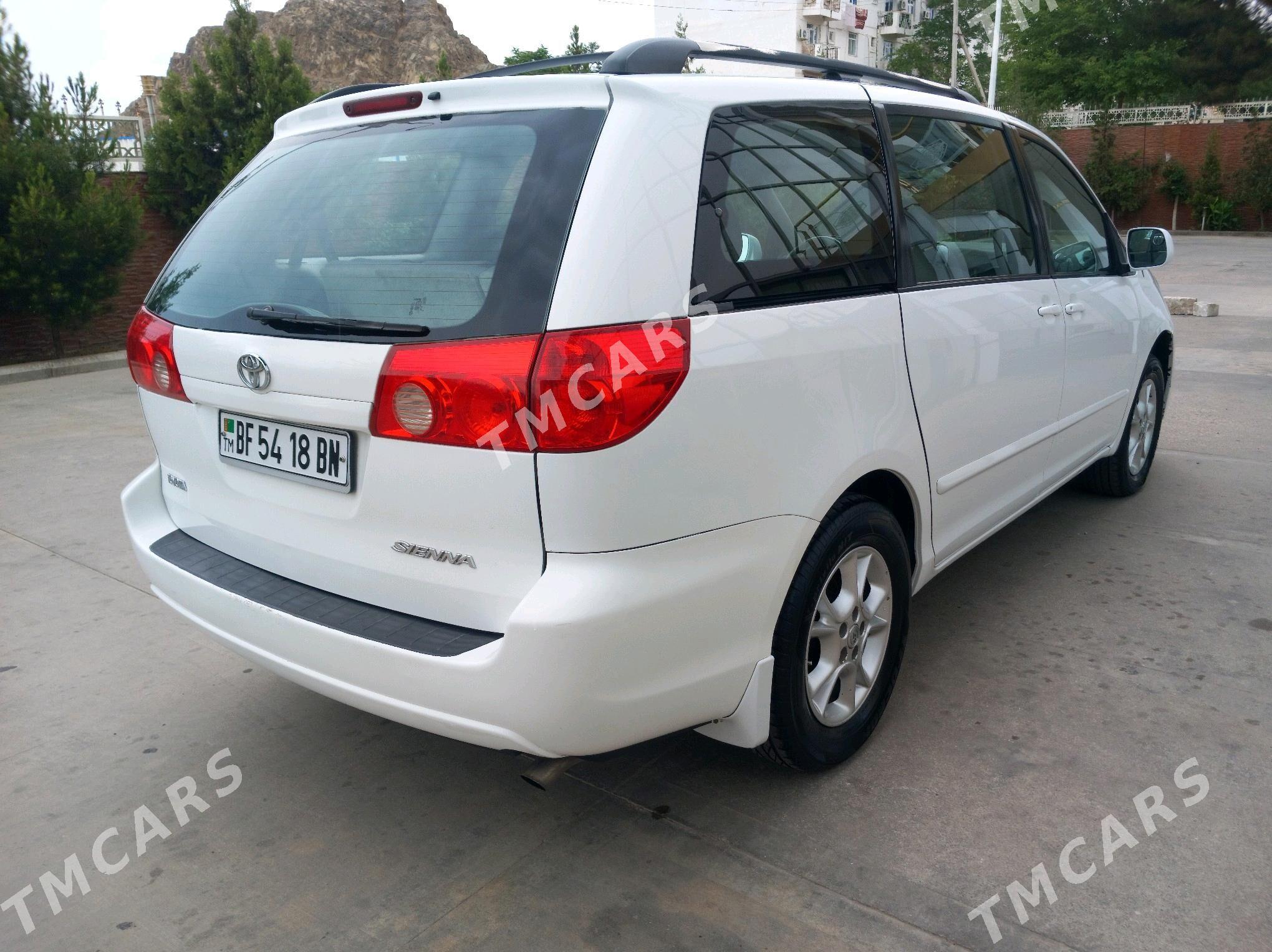 Toyota Sienna 2009 - 175 000 TMT - Туркменбаши - img 2