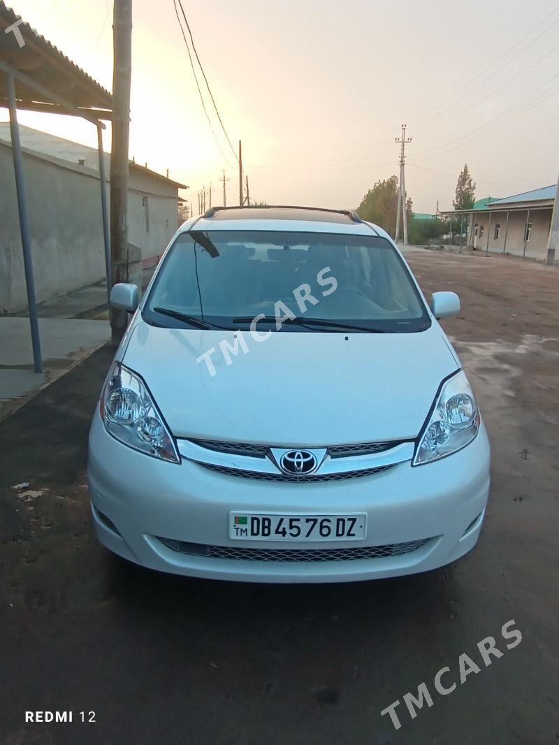 Toyota Sienna 2003 - 220 000 TMT - Шабатский этрап - img 10