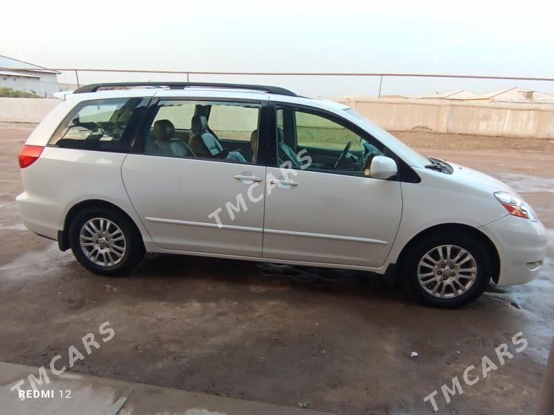 Toyota Sienna 2003 - 220 000 TMT - Шабатский этрап - img 7