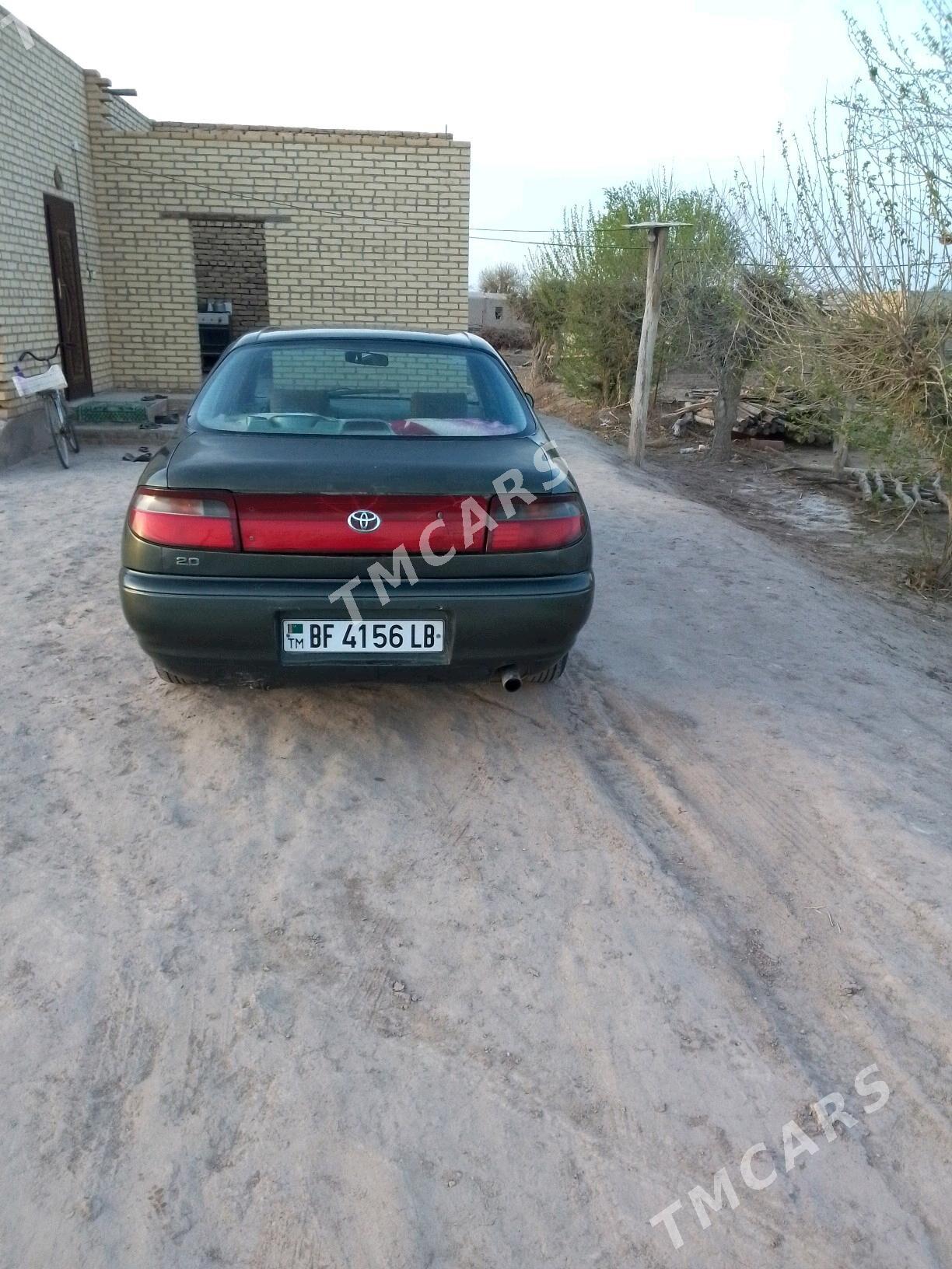 Toyota Carina 1993 - 25 000 TMT - Ходжамбаз - img 2