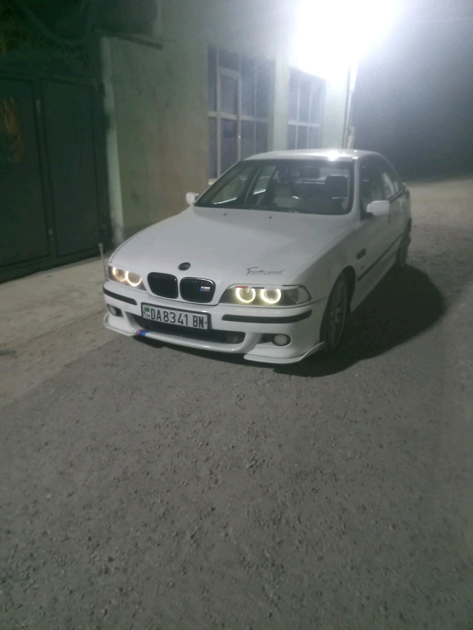 BMW E39 2002 - 130 000 TMT - Берекет - img 4