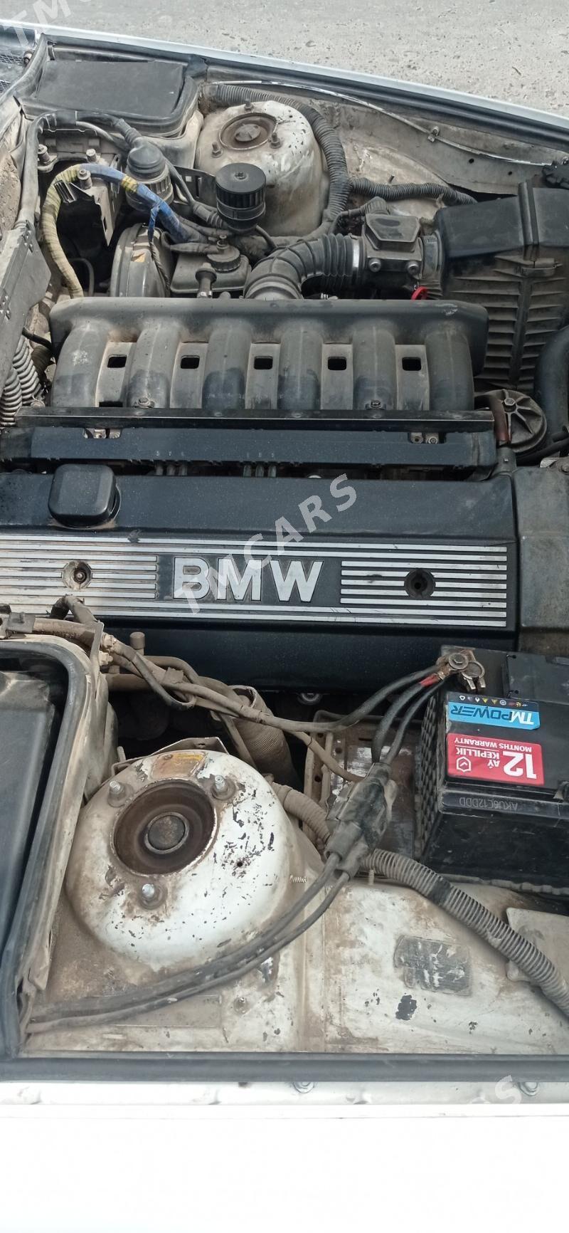 BMW E34 1990 - 23 000 TMT - Türkmenabat - img 3