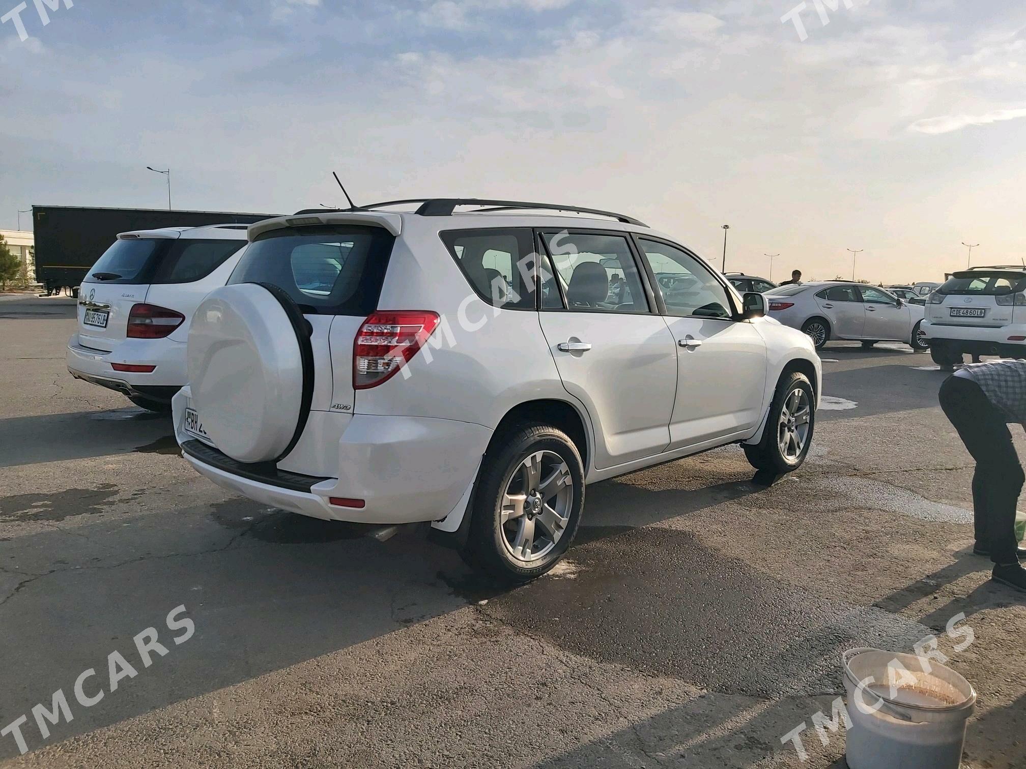 Toyota RAV4 2012 - 180 000 TMT - Türkmenabat - img 4