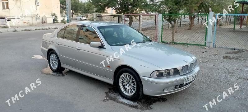 BMW E39 2002 - 135 000 TMT - Балканабат - img 5