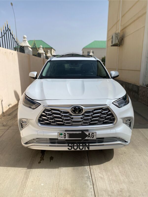 Toyota Highlander 2023 - 620 000 TMT - Aşgabat - img 4