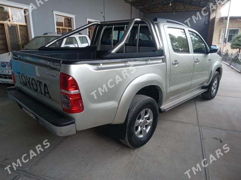 Toyota Hilux 2012 - 320 000 TMT - Саят - img 6