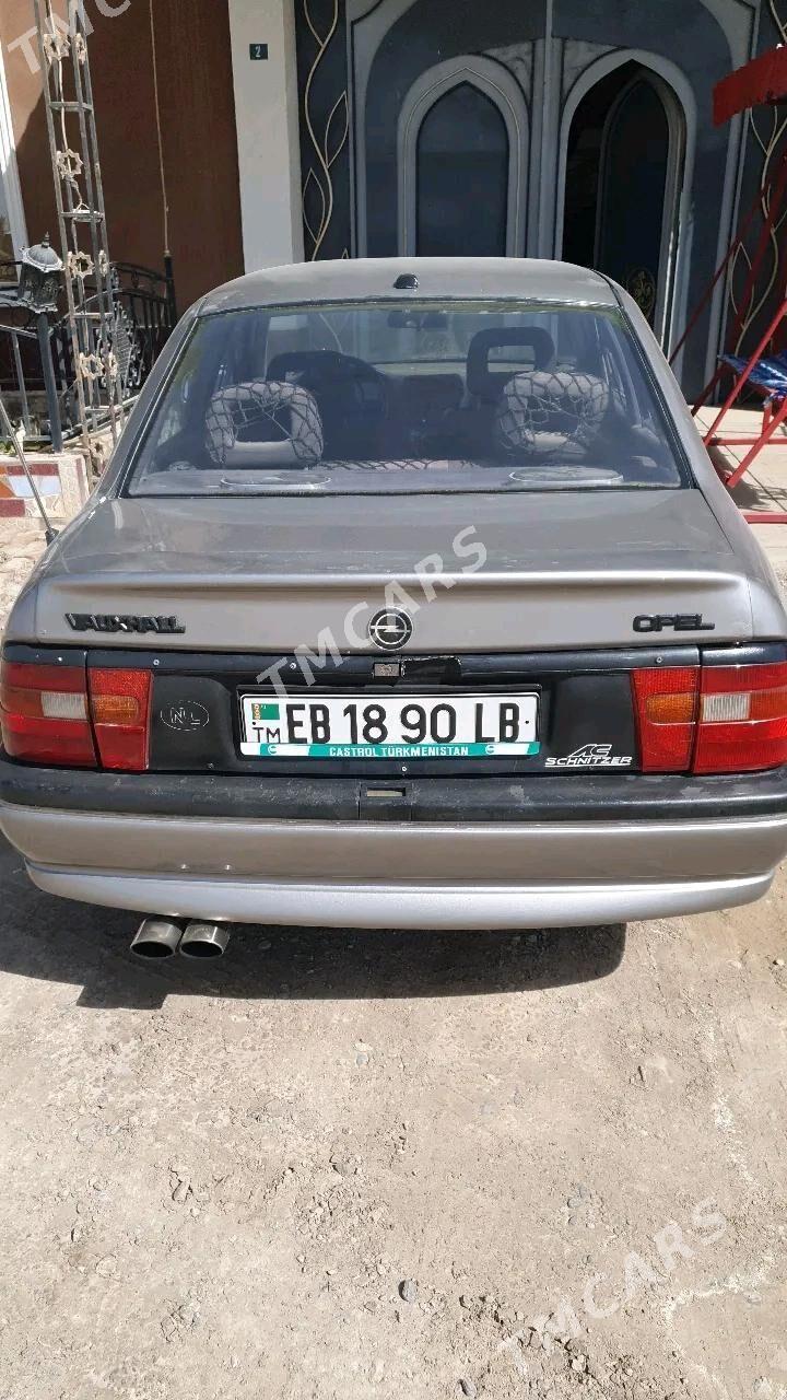 Opel Vectra 1993 - 35 000 TMT - Фарап - img 2