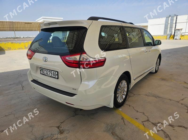 Toyota Sienna 2018 - 385 000 TMT - Aşgabat - img 7