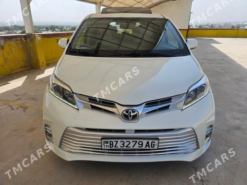 Toyota Sienna 2018 - 385 000 TMT - Aşgabat - img 5