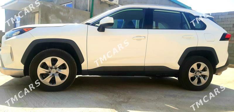 Toyota RAV4 2019 - 335 000 TMT - Aşgabat - img 5