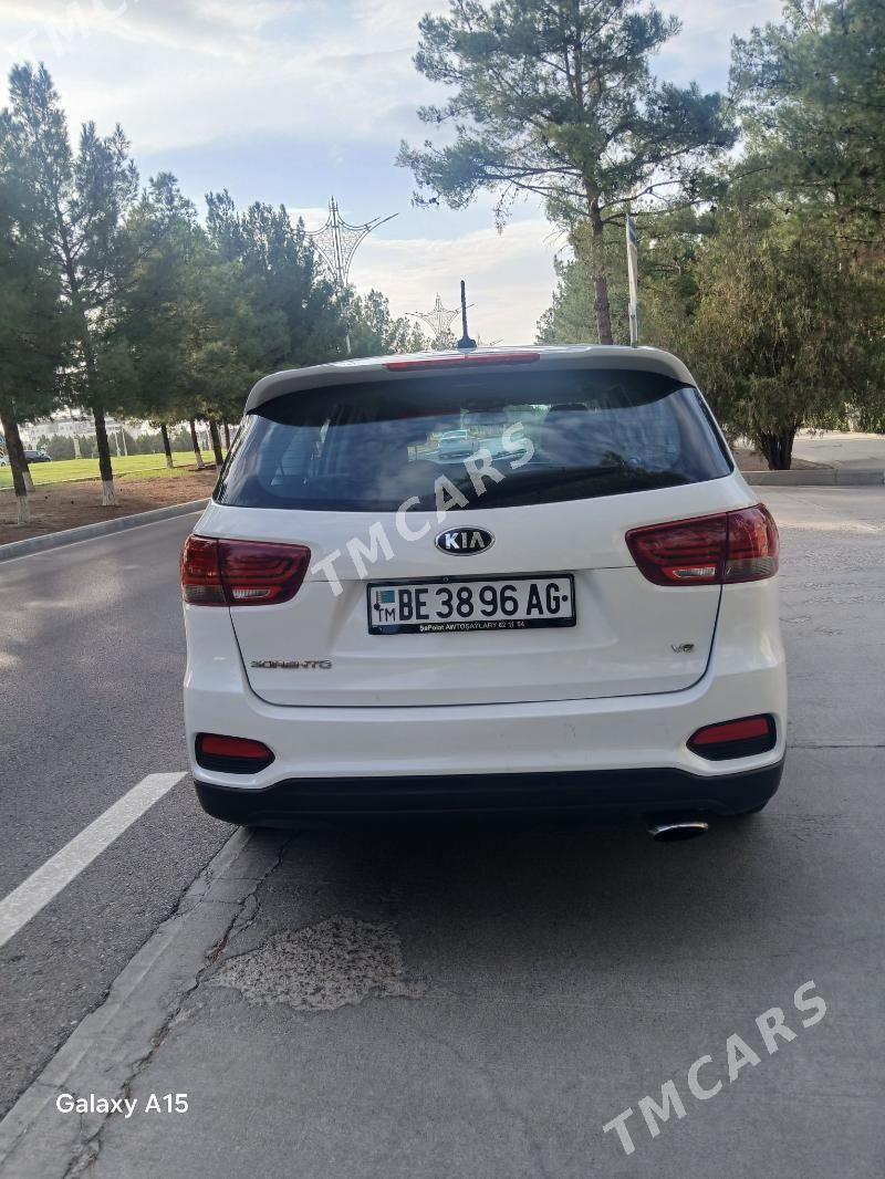 Kia Sorento 2019 - 275 000 TMT - Aşgabat - img 3