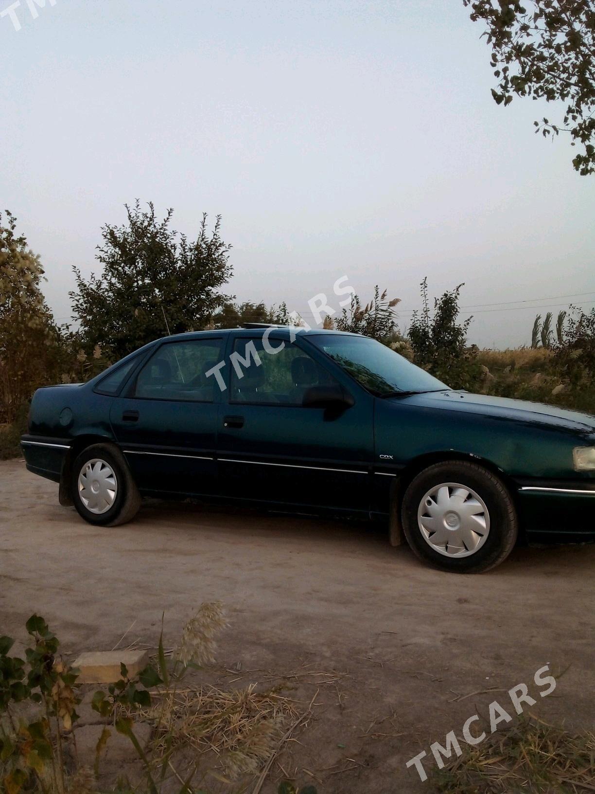 Opel Vectra 1995 - 40 000 TMT - Гурбансолтан Едже - img 4