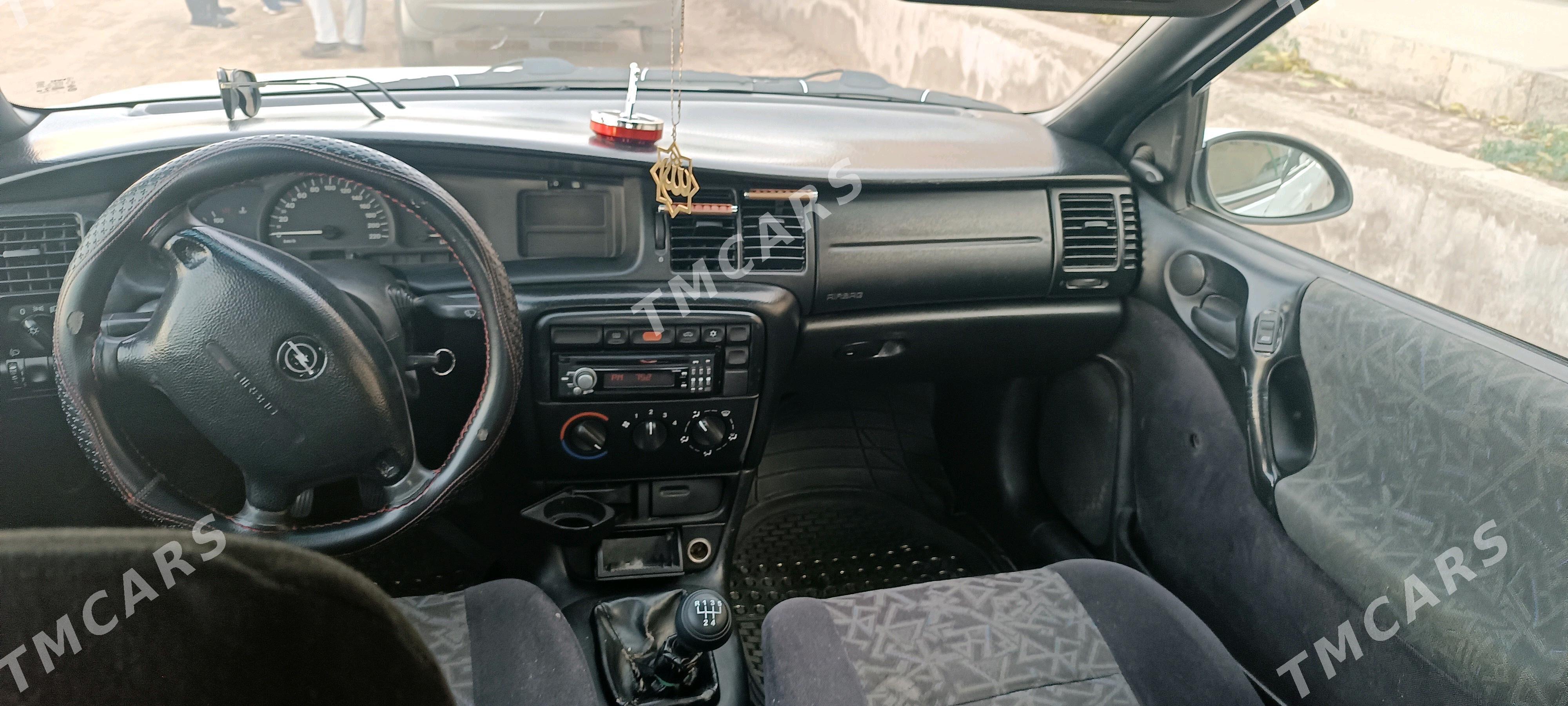 Opel Vectra 1998 - 42 000 TMT - Дашогуз - img 5