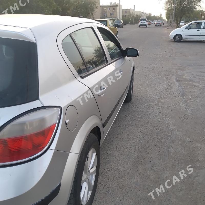 Opel Astra 2004 - 75 000 TMT - Дашогуз - img 2