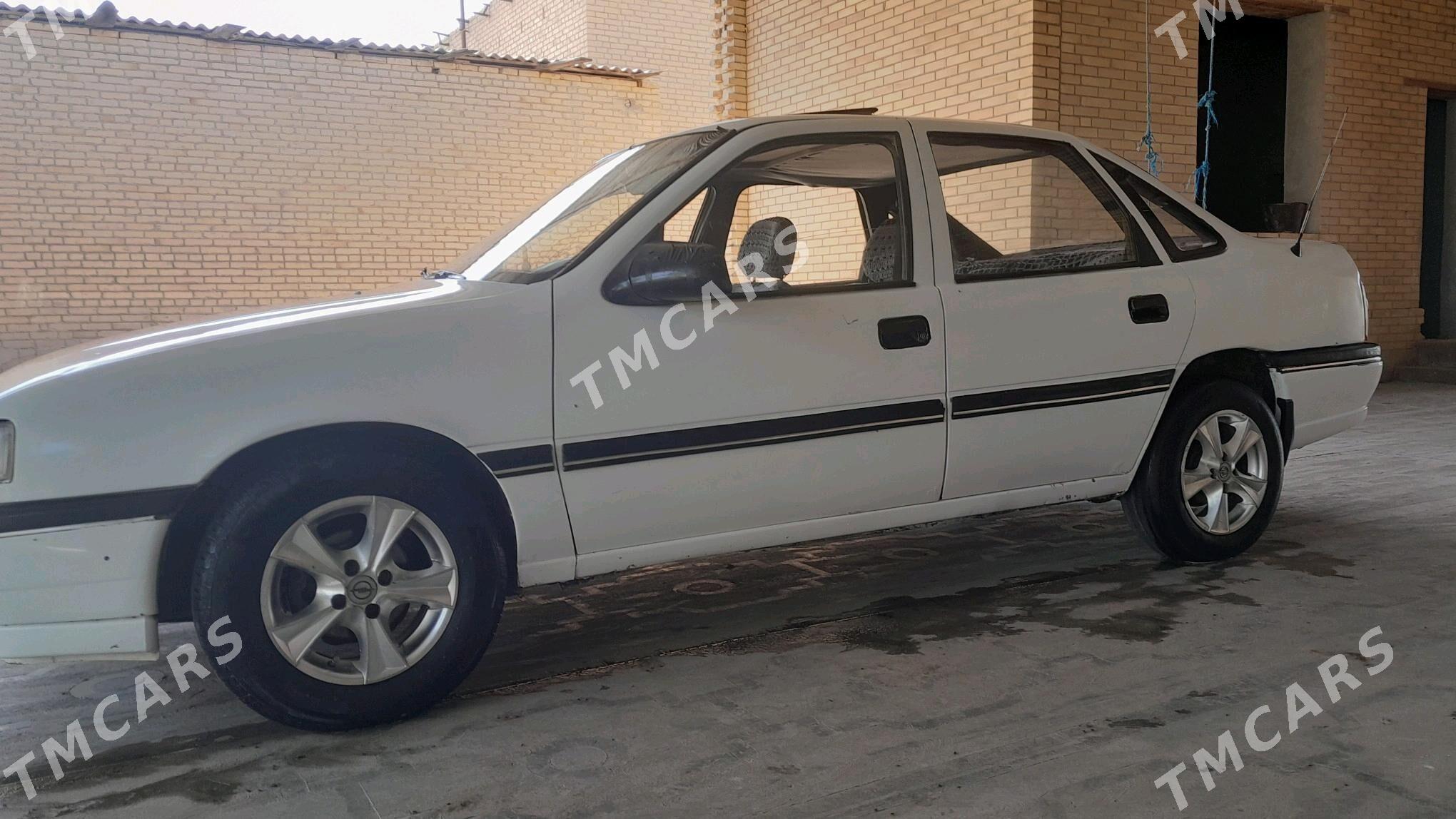 Opel Vectra 1992 - 22 000 TMT - Сакар - img 4