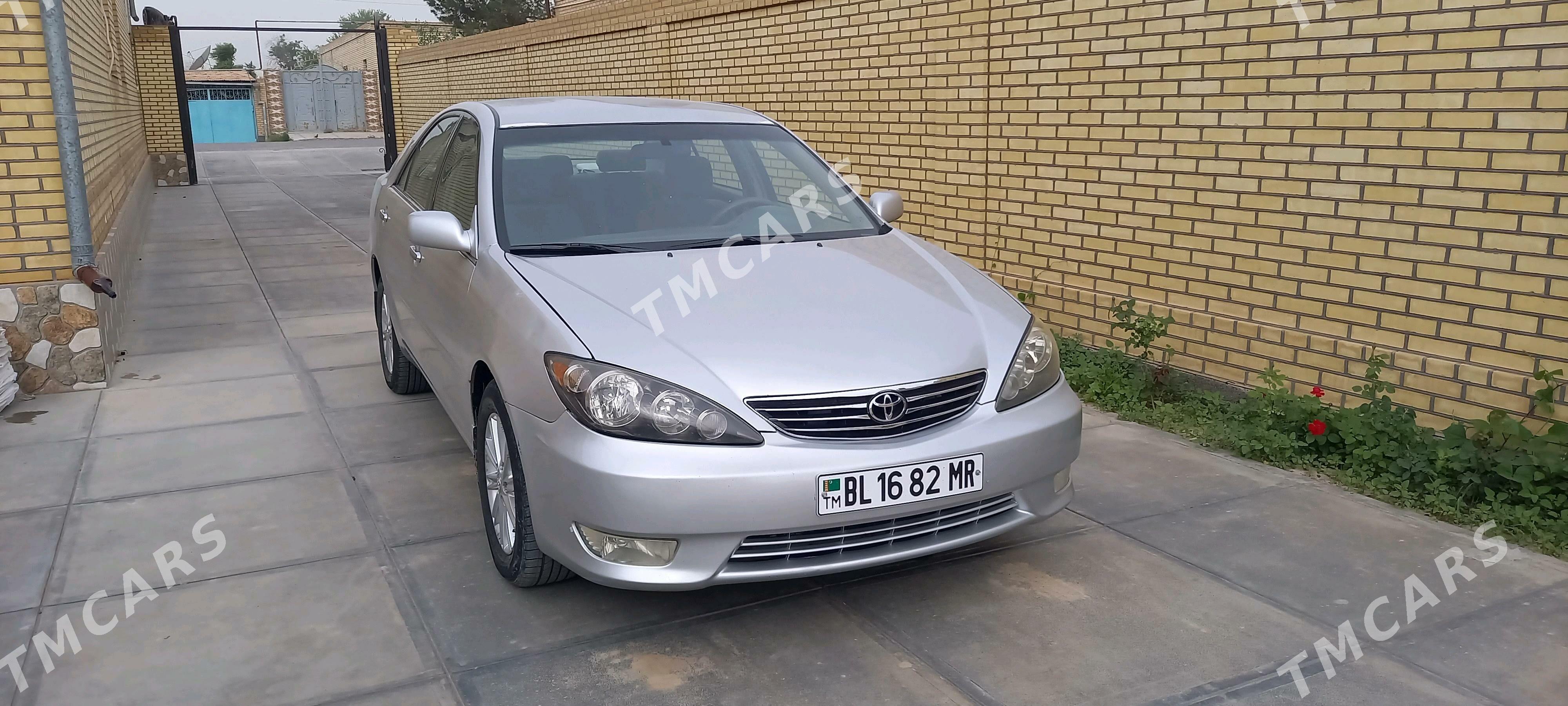 Toyota Camry 2005 - 150 000 TMT - Ёлётен - img 2