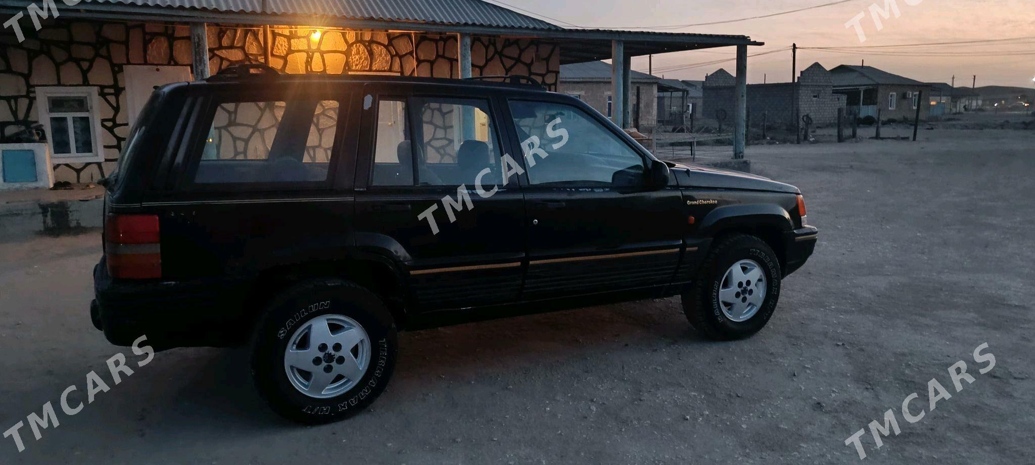 Jeep Cherokee 1993 - 24 000 TMT - Esenguly - img 2