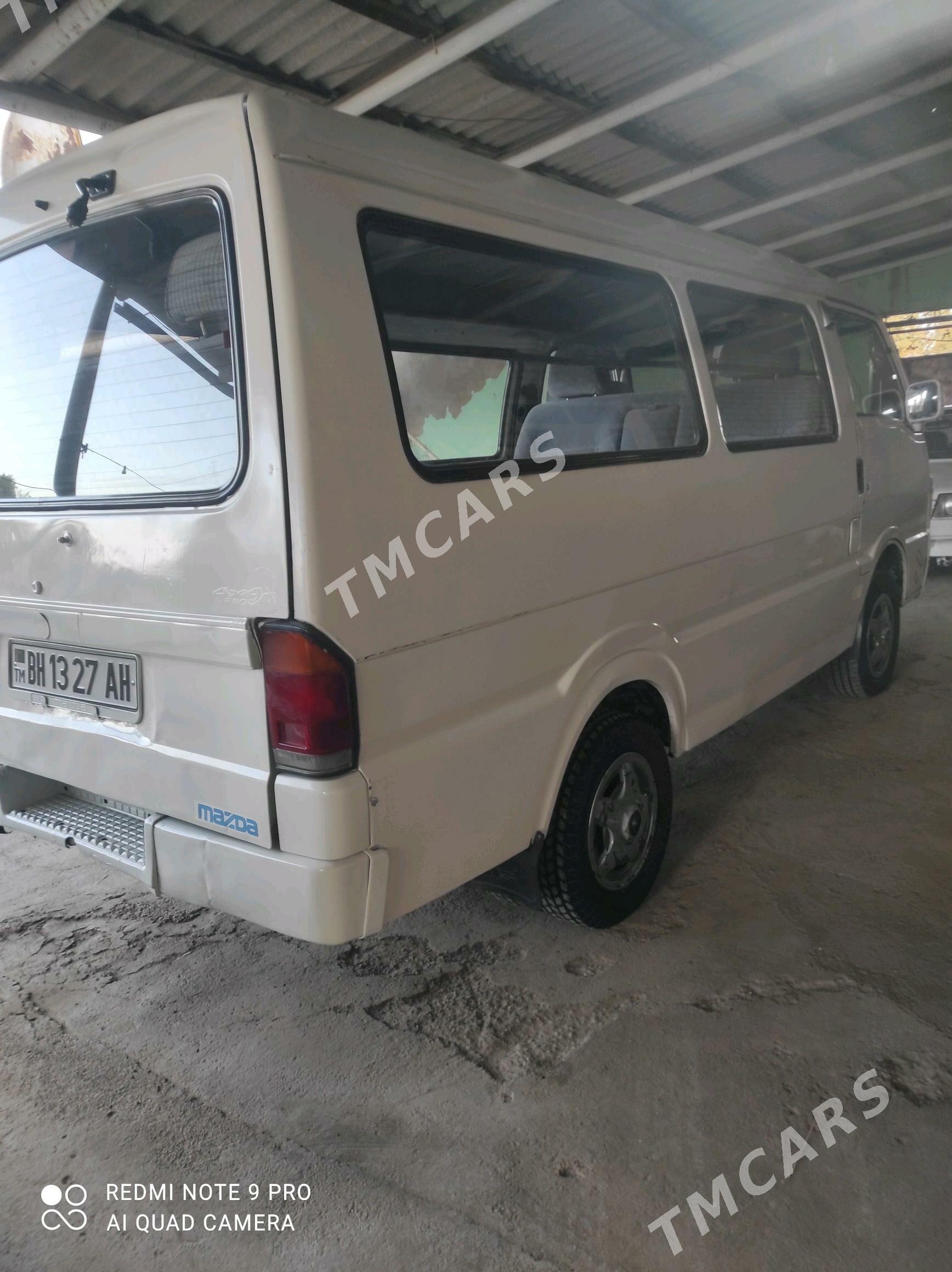 Toyota Hiace 1997 - 40 000 TMT - Бабадайхан - img 2