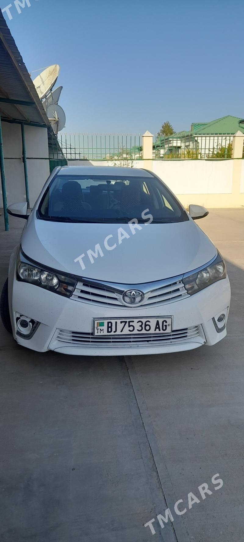 Toyota Corolla 2014 - 230 000 TMT - Тязе заман - img 4