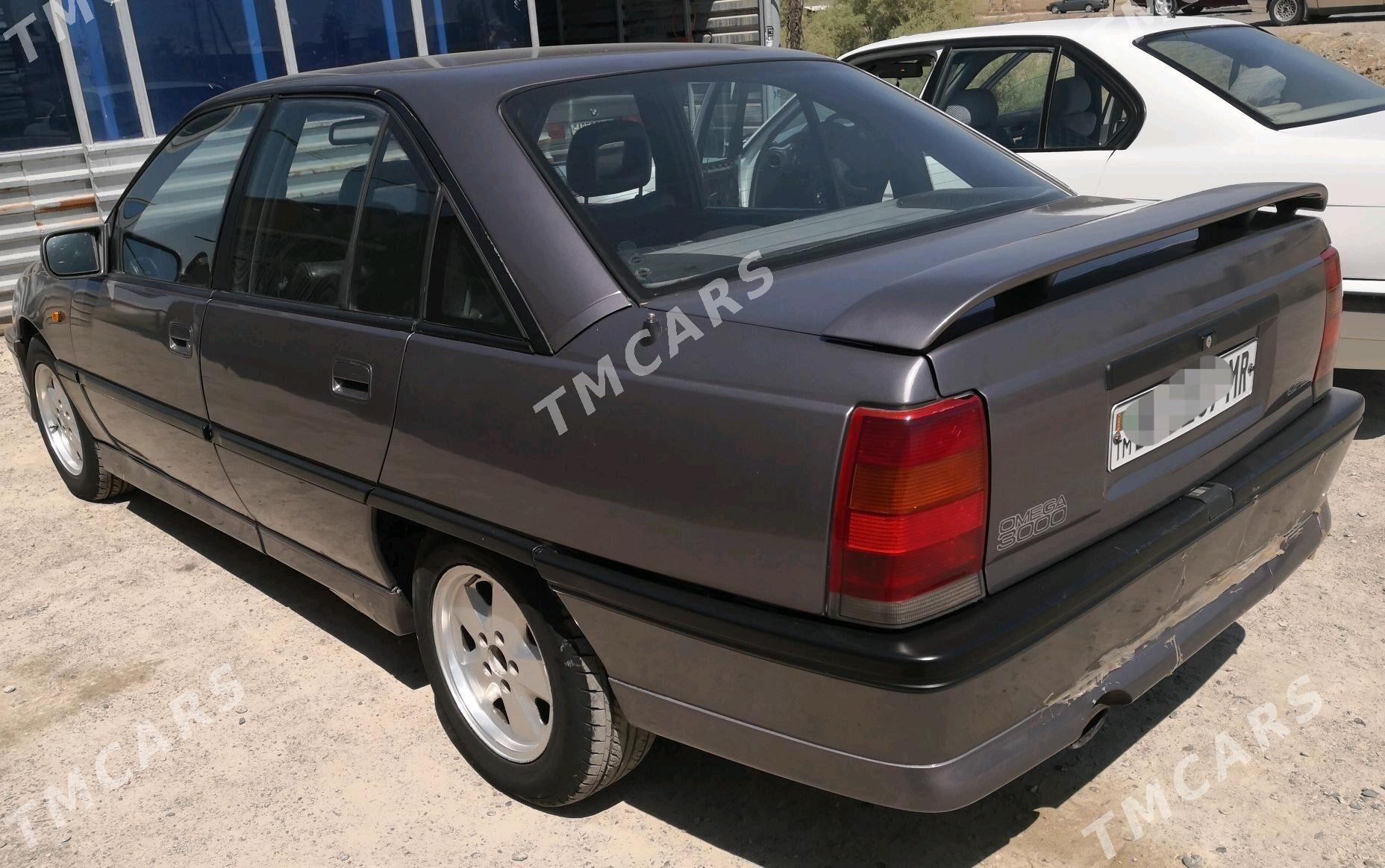 Opel Omega 1989 - 32 000 TMT - Мургап - img 3