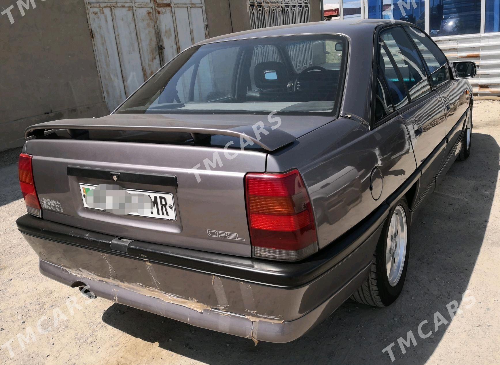 Opel Omega 1989 - 32 000 TMT - Murgap - img 5