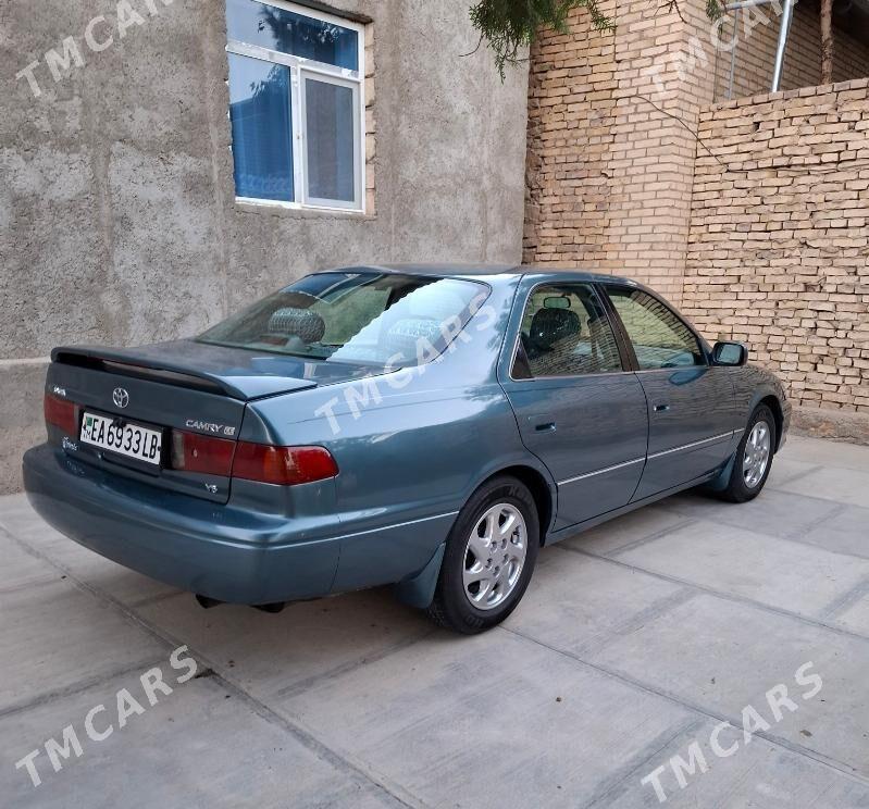 Toyota Camry 2001 - 130 000 TMT - Магданлы - img 2