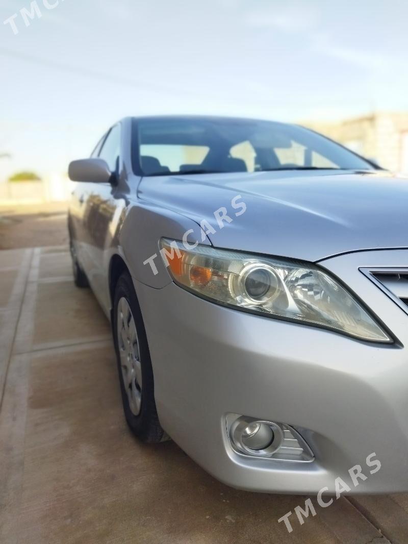 Toyota Camry 2010 - 170 000 TMT - Балканабат - img 5