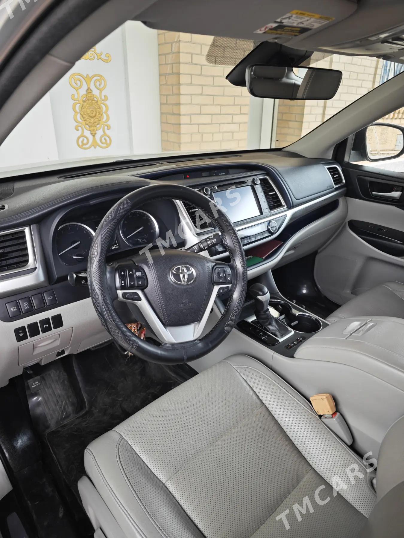 Toyota Highlander 2017 - 460 000 TMT - Türkmenabat - img 3