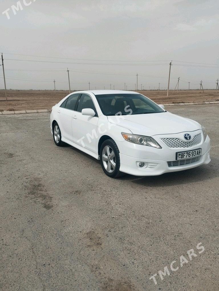 Toyota Camry 2010 - 180 000 TMT - Tejen - img 4